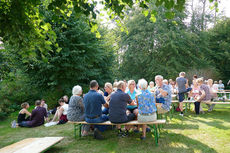 Nachfeier des Mährisch-Neustädter Wachsstockfestes an der Weingartenkapelle (Foto: Karl-Franz Thiede)